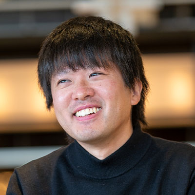 Hiroaki F.